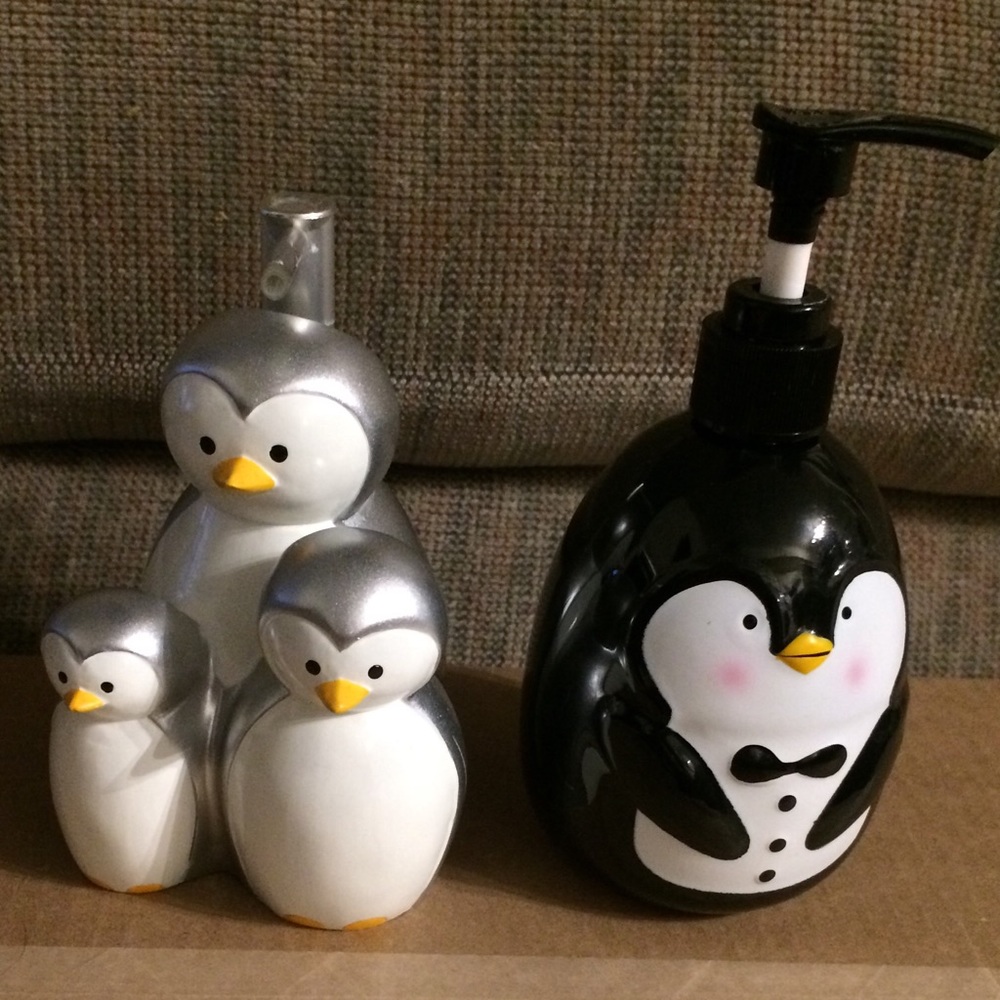 Penguin Soap Pumps Bathroom Accessories Animals Winter Decor Christmas Holiday